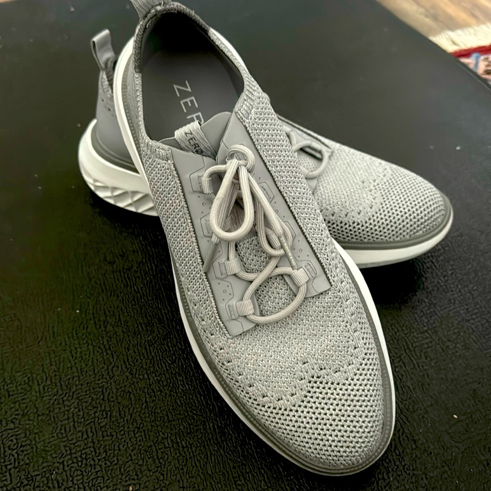 ZEROGRAND COLE HAAN - like new!